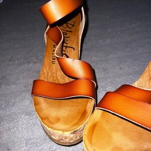 Blowfish Women's Brown Wedge Sandals